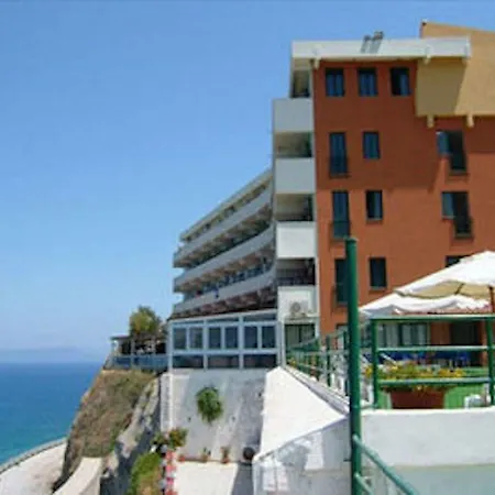 Capo Skino Hotel Gioiosa Marea