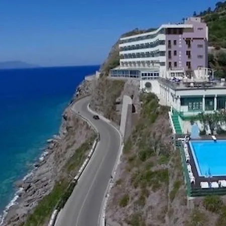 Hotel Capo Skino